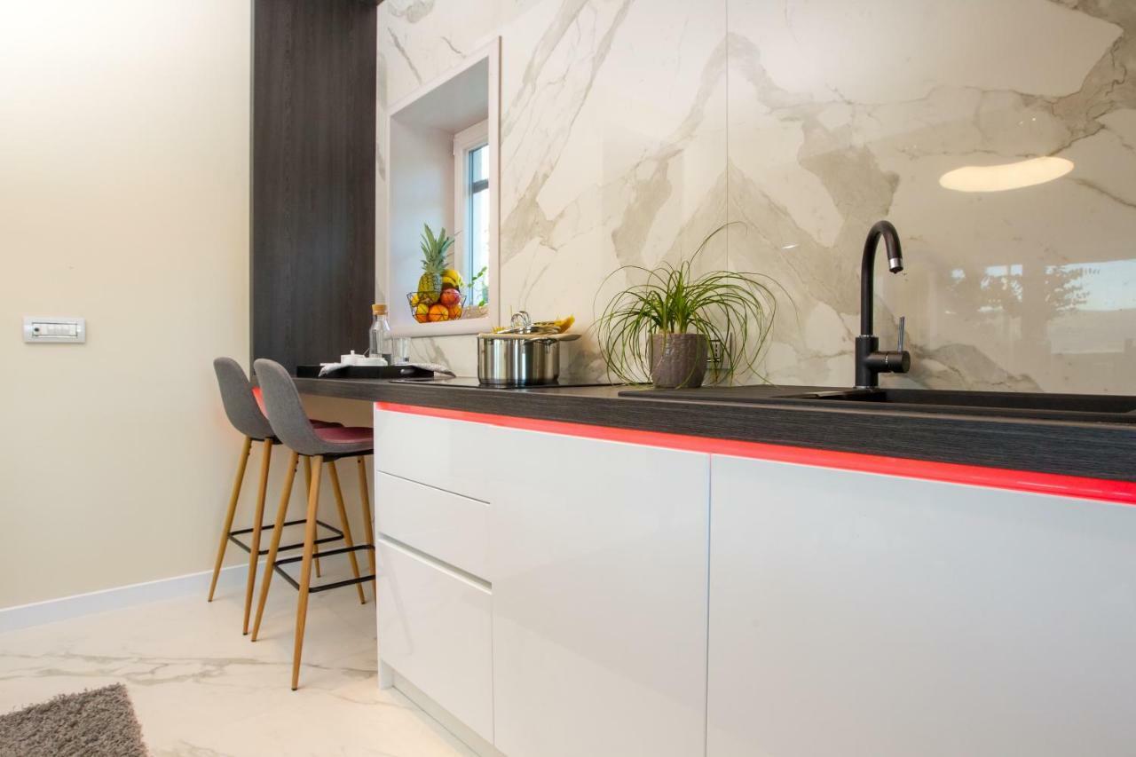 Apartmani Paklenica Noa Стариград-Пакленица Экстерьер фото